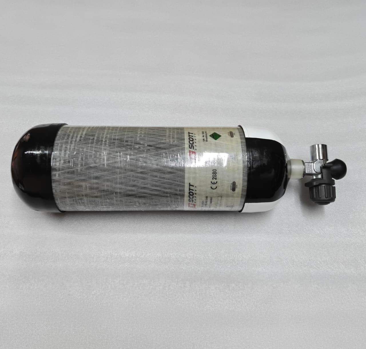 Scott 6.8L carbon SCBA scuba cylinder 300 bar – view 2