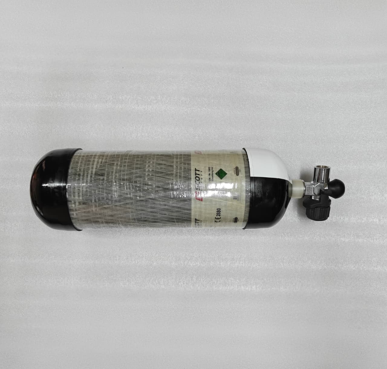 Scott 6.8L carbon SCBA cylinder valve close-up