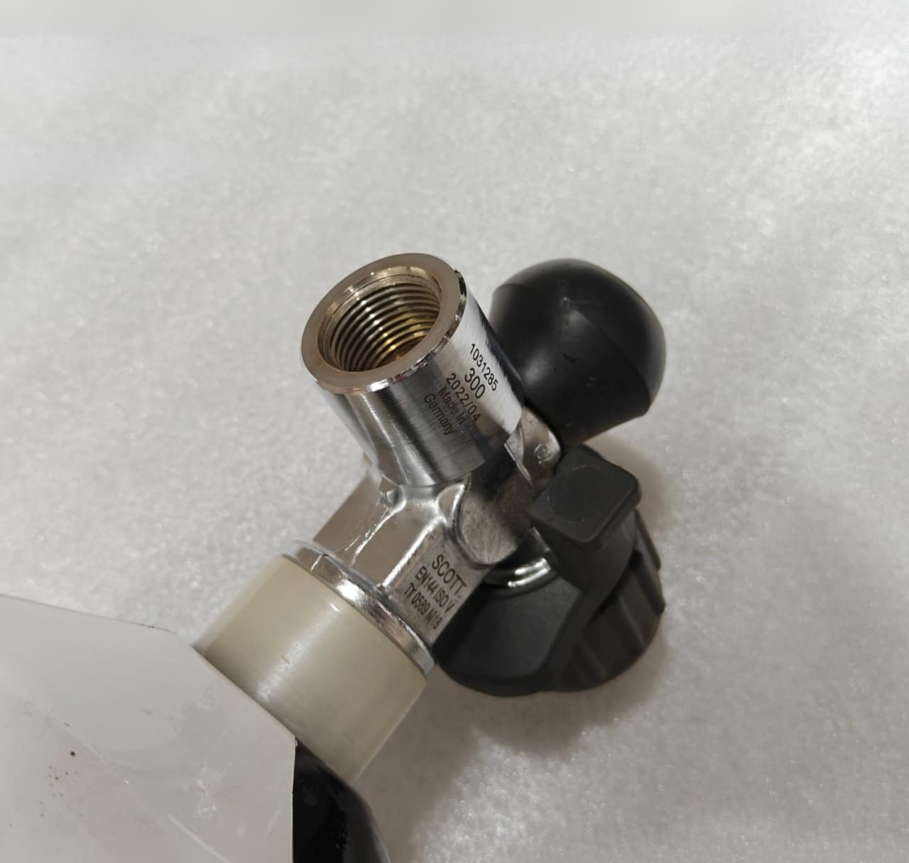 Scott 6.8L carbon SCBA cylinder size reference
