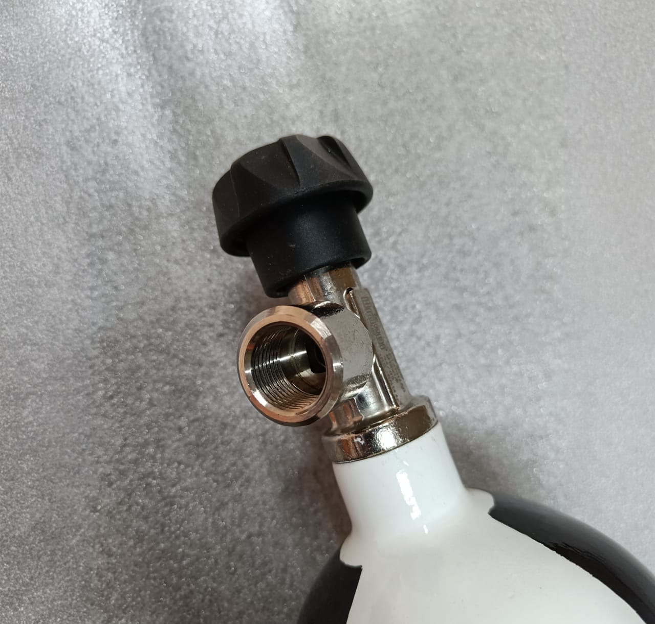 Drager 3L carbon PCP air cylinder refurbished – view 7