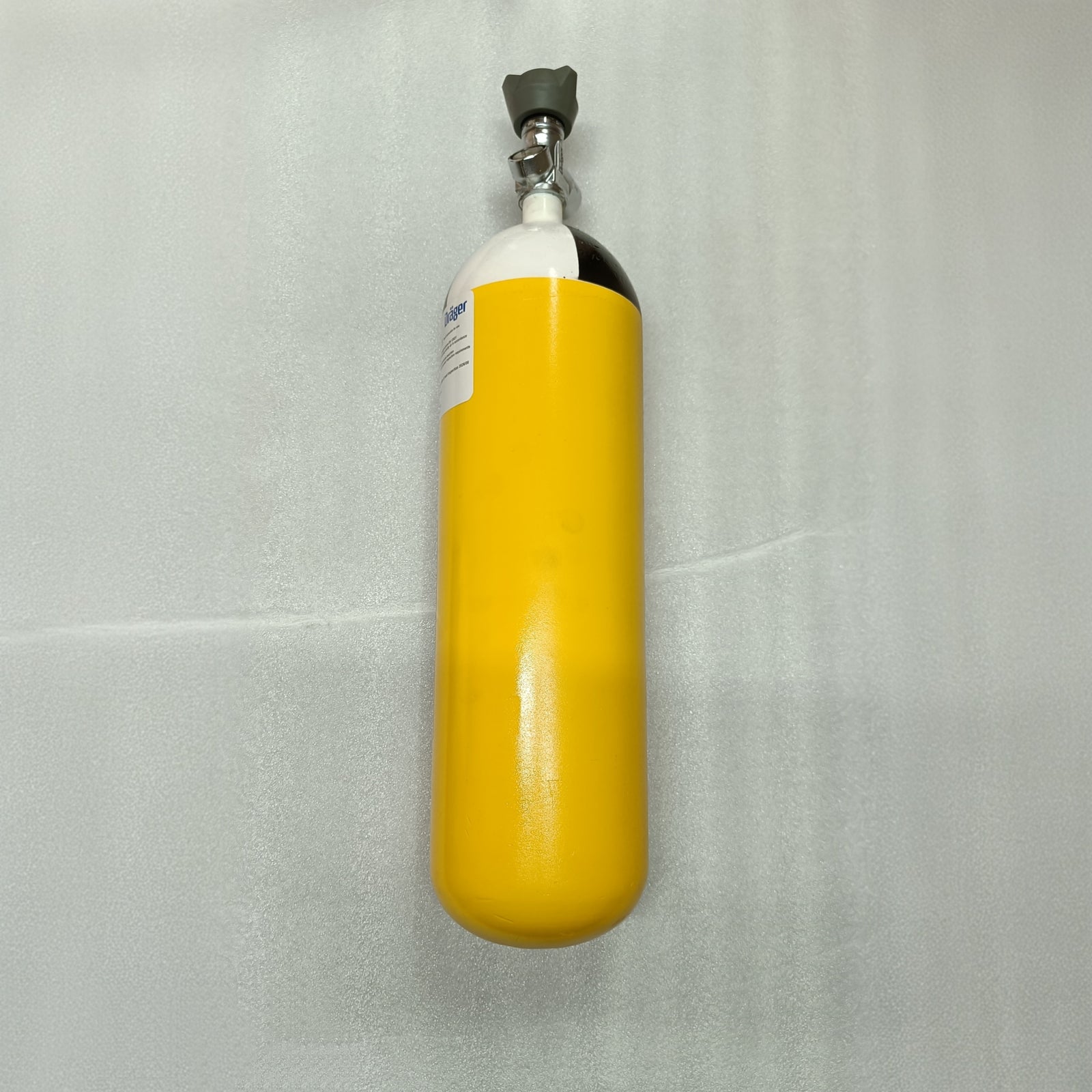 Drager 6L Steel Cylinder 300 Bar with Gauge Valve – PCP Refurbished