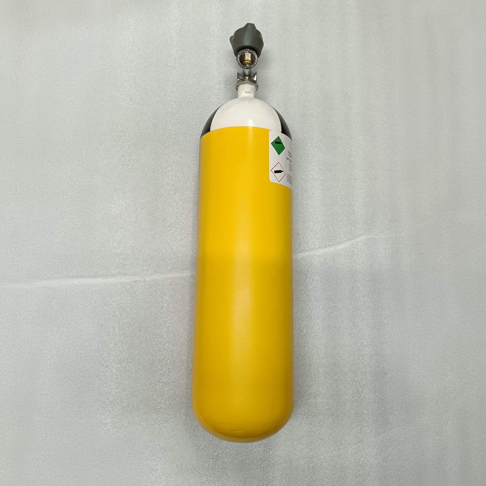 Drager 6L Steel Cylinder 300 Bar with Gauge Valve – PCP Refurbished
