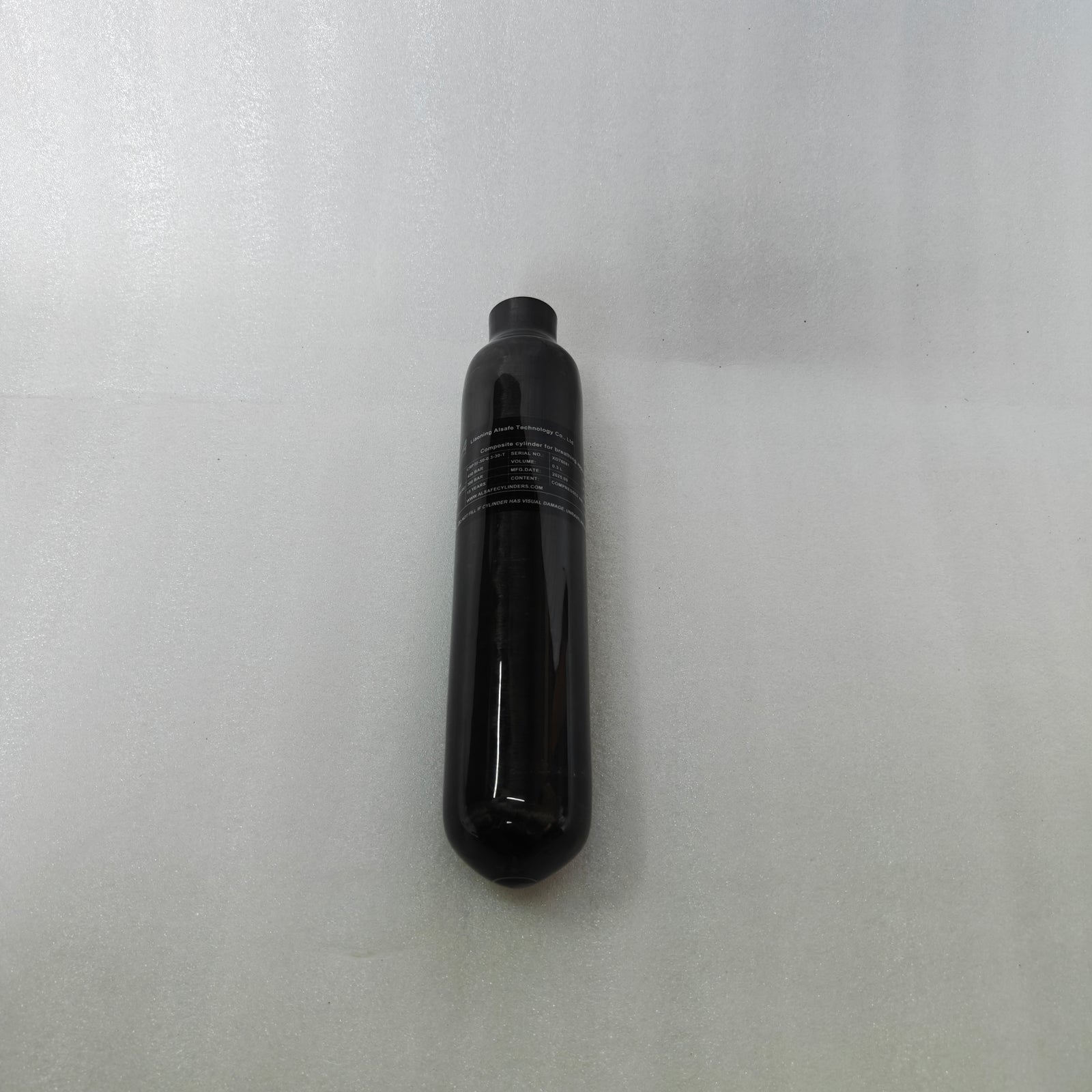 Alsafe 0.3L 300cc carbon PCP cylinder valve thread close-up