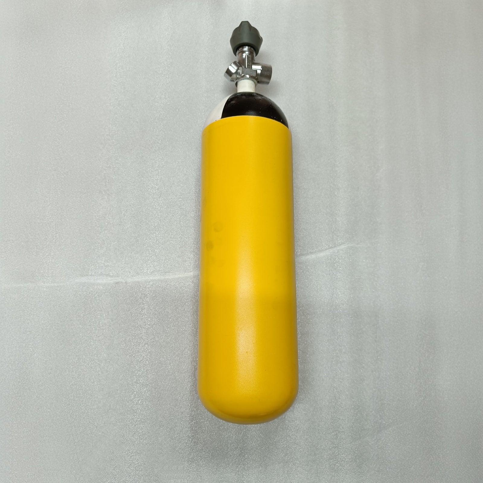 Drager 6L Steel Cylinder 300 Bar with Gauge Valve – PCP Refurbished