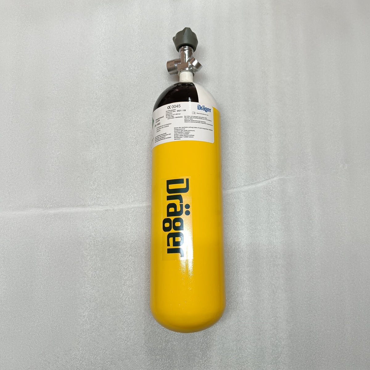 Drager 6L steel PCP cylinder 300 bar with gauge valve