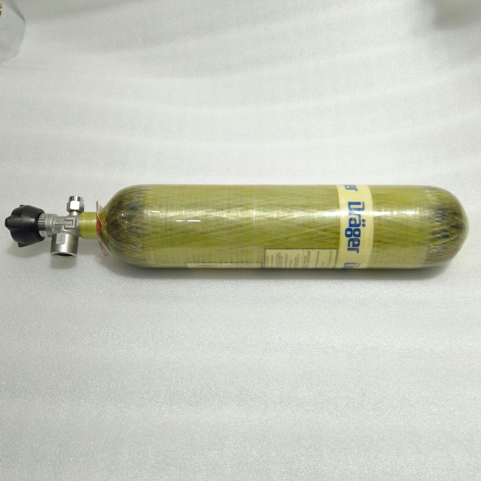 Drager 3L carbon composite PCP cylinder 300 bar – side view